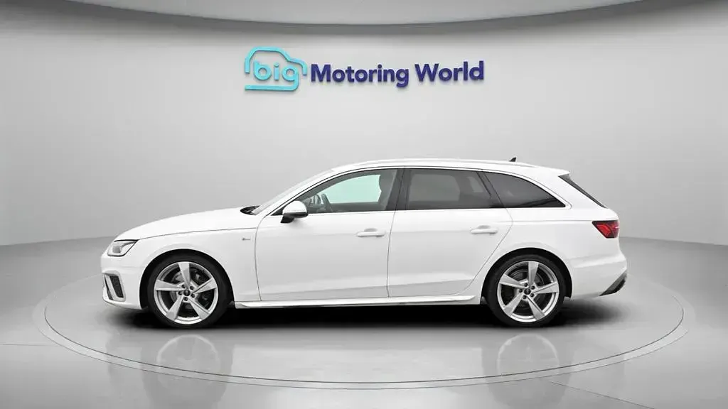 Used Audi A4 S-Line 150 HP (110 kW) 2023 White Estate
