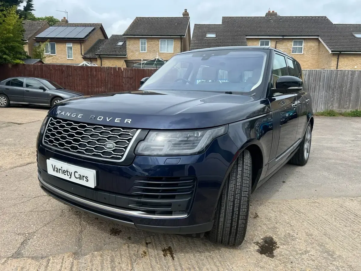 Used Land Rover Range Rover Vogue SE 404 HP (297 kW) 2018 Blue SUV