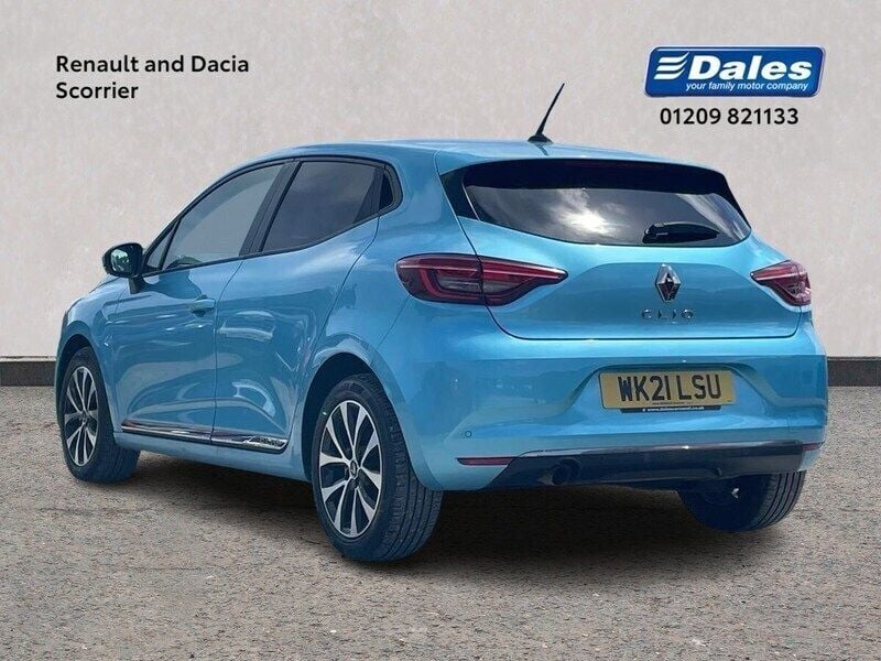Used Renault Clio V Iconic 85 HP (62 kW) 2021 Celadon blue  Hatchback