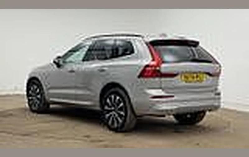 Used Volvo XC60 Core 250 HP (183 kW) 2025 Silver dawn SUV