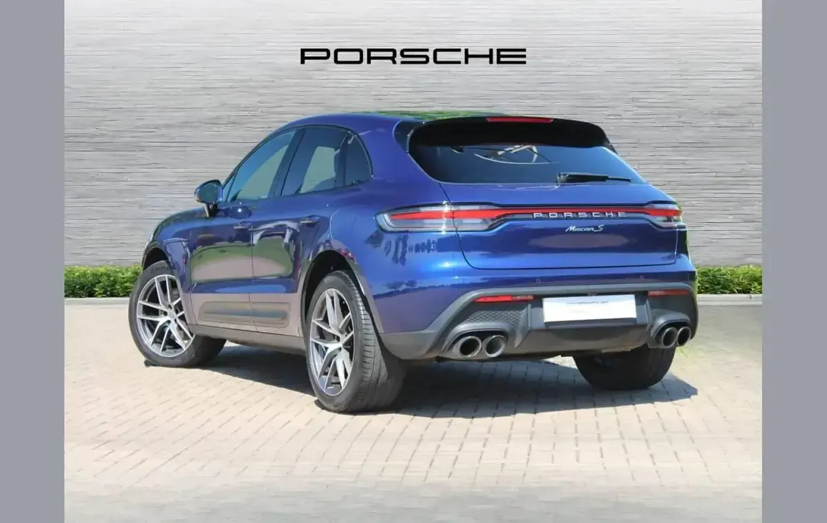 Used Porsche Macan 374 HP (275 kW) 2023 Blue SUV