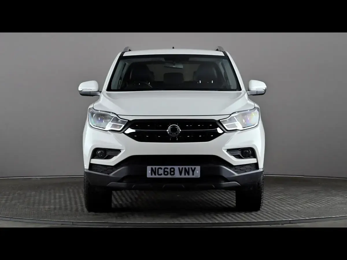 Used SsangYong Musso 181 HP (133 kW) 2019 White Pickup