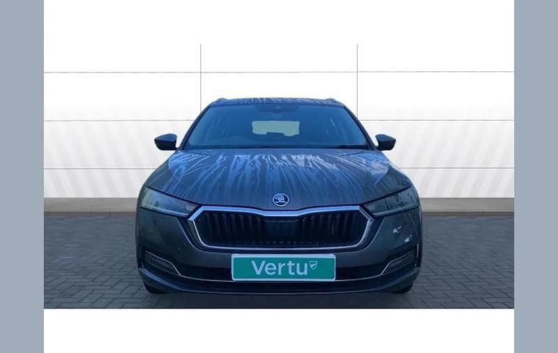 Usado Skoda Octavia SE L 200 HP (147 kW) 2023 Cinzento Carrinha