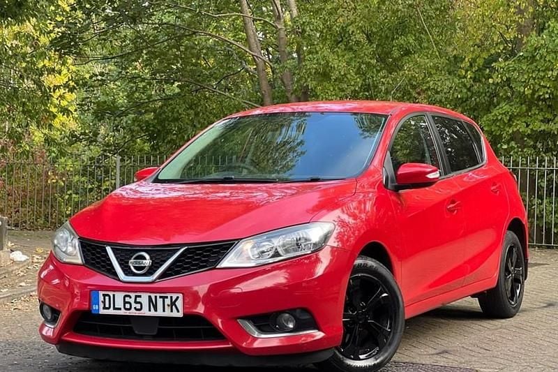 Red Used 2015 Nissan Pulsar Visia Hatchback | £1,990 (Super price) - Image 1/1