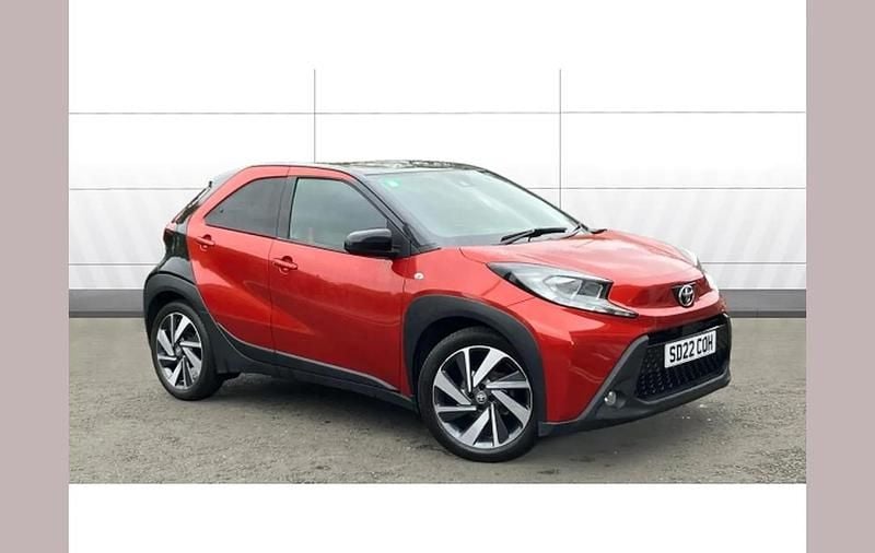 Red Used 2022 Toyota Aygo X SUV | £11,197 - Image 1/4