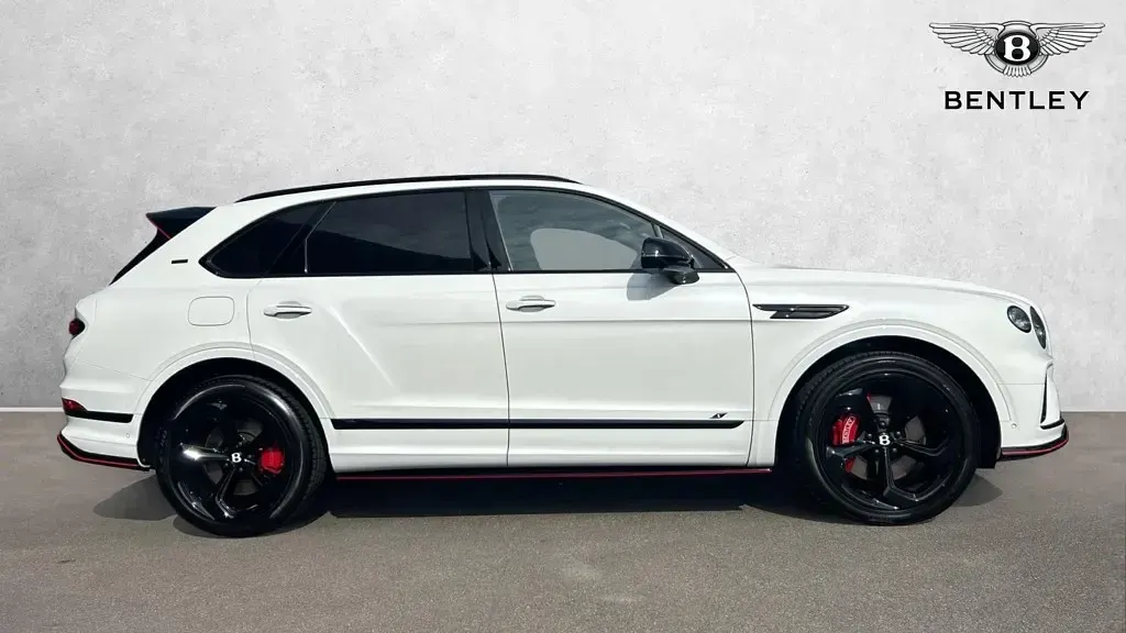 Used Bentley Bentayga 542 HP (398 kW) 2025 White SUV
