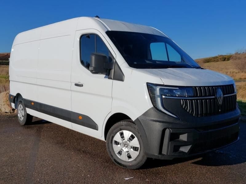 New Renault Master 2025 White MPV