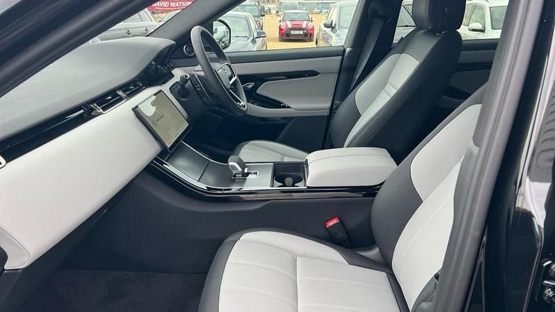 New Land Rover Range Rover evoque 269 HP (197 kW) 2025 Santorini black SUV