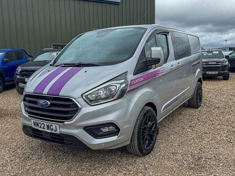 Used Ford Transit Custom Limited 130 HP (95 kW) 2022 Silver Van