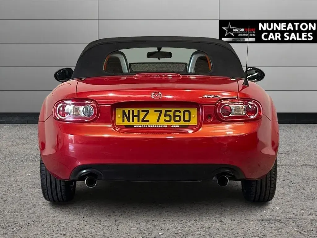 Used Mazda MX5 126 HP (92 kW) 2011 Red Cabriolet