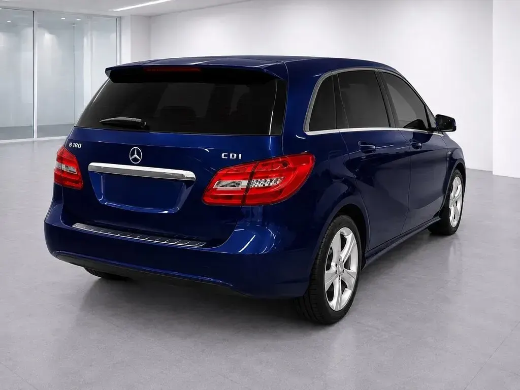 Used Mercedes B180 109 HP (80 kW) 2012 Blue Hatchback
