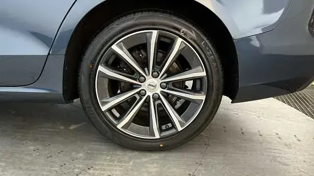 Usado Volvo V60 Momentum 161 HP (118 kW) 2022 Carrinha