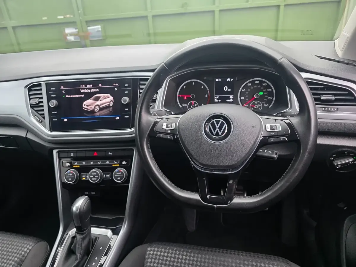 Used VW T-Roc Active 150 HP (110 kW) 2021 Grey SUV