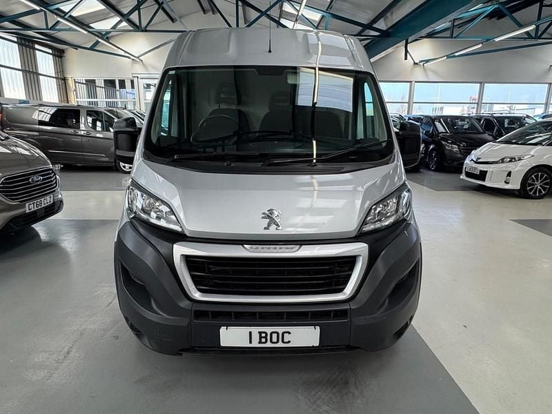 Used Peugeot Boxer 130 HP (95 kW) 2017 Silver Van