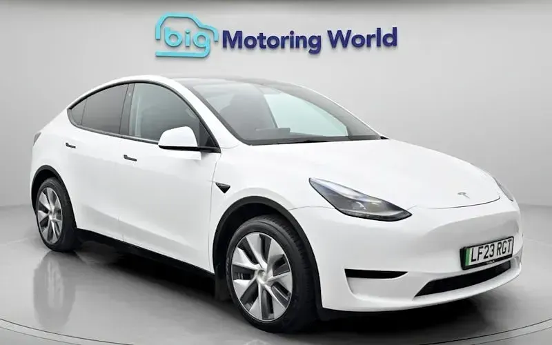 Used Tesla Model Y Standard Range 219 kW (299 HP) 2023 SUV