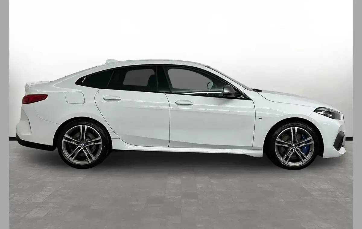 Used BMW M235 Comfort Edition 302 HP (222 kW) 2025 White Coupe