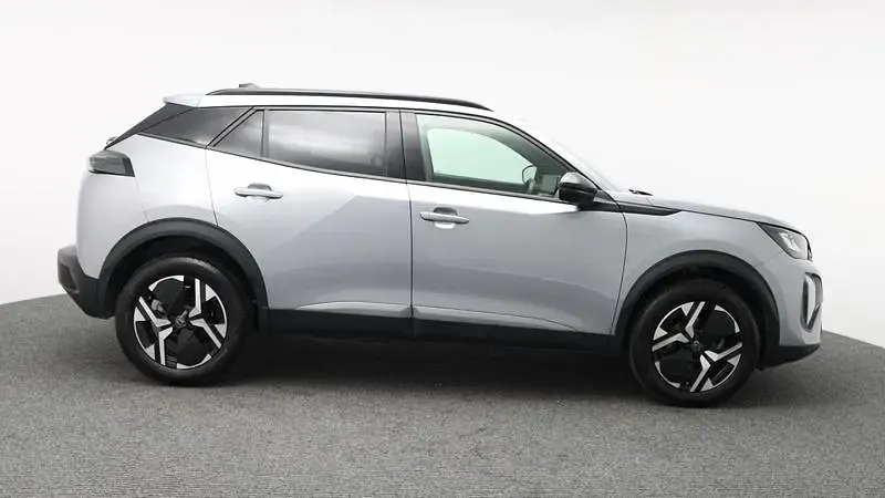 Używany Peugeot 2008 Allure 130 KM (95 kW) 2024 Szary SUV