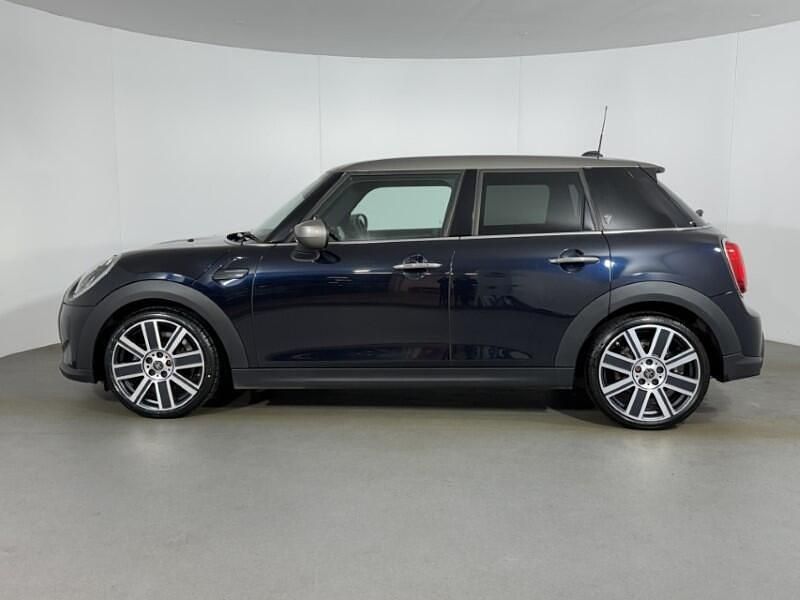 Używany Mini Cooper Exclusive 134 KM (98 kW) 2023 Czarny Hatchback