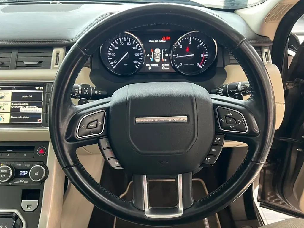 Used Land Rover Range Rover evoque Autobiography 2015 Brown Estate