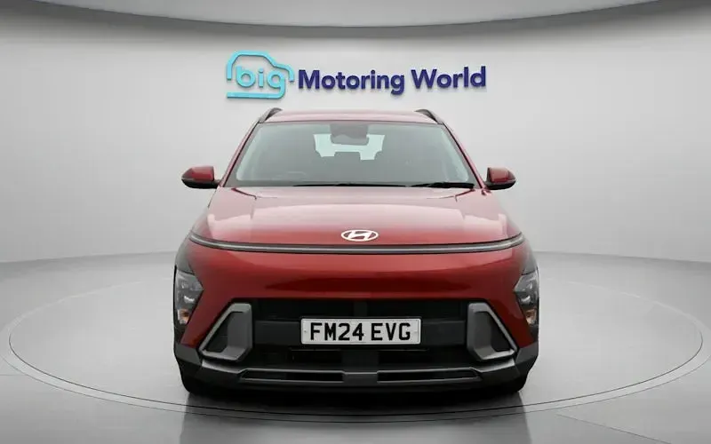 Used Hyundai Kona Advanced 141 HP (103 kW) 2024 Red SUV
