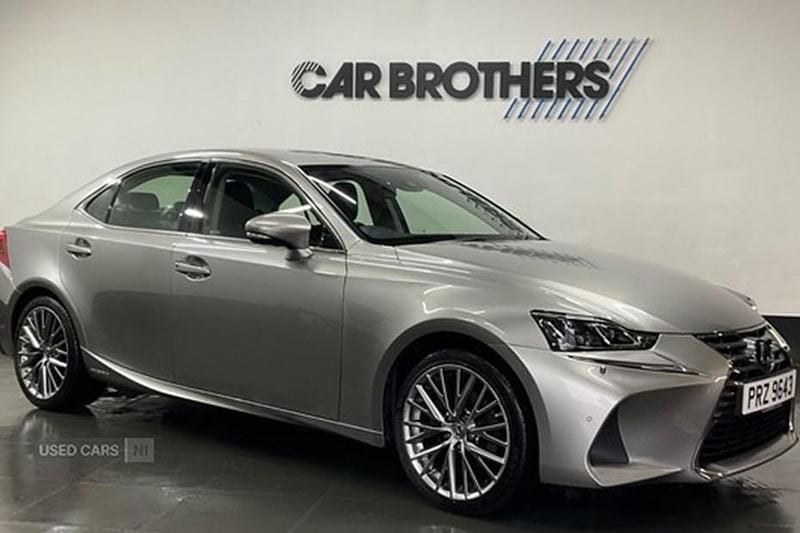 Used Lexus IS300h 223 HP (164 kW) 2019 Silver Sedan
