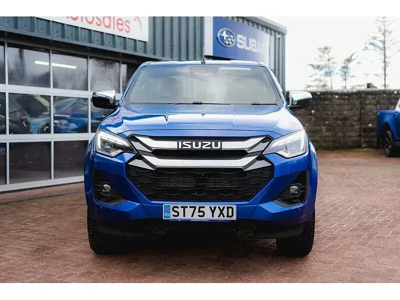 Used Isuzu D-Max 2025 Blue Pickup