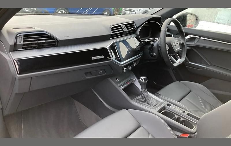 New Audi Q3 Black Edition 147 HP (108 kW) 2025 Grey SUV