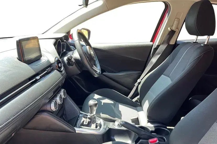 Used Mazda 2 Inclusive 90 HP (66 kW) 2018 Red Hatchback