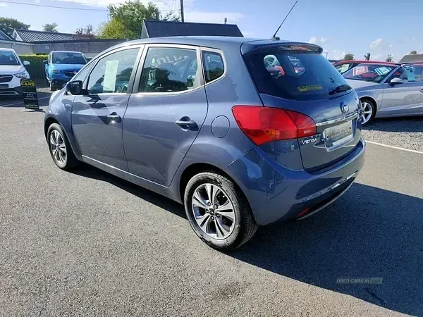 Used Kia Venga 2016 Blue Hatchback
