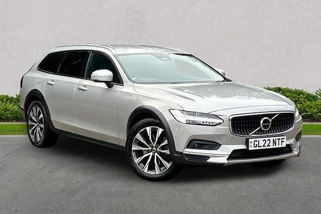 Used Volvo V90 CC Plus 235 HP (172 kW) 2022 Estate