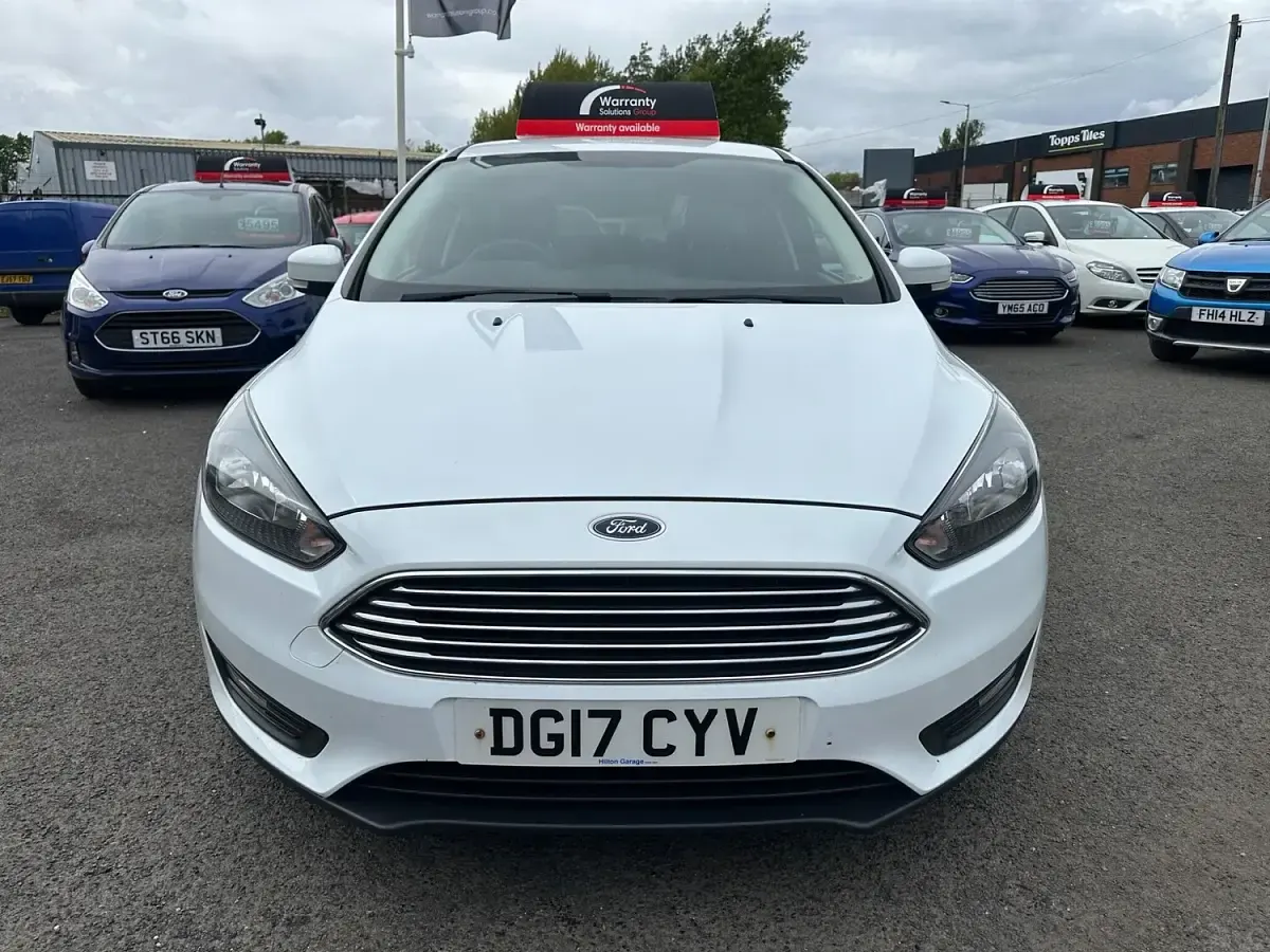 Used Ford Focus Zetec 2017 White Hatchback