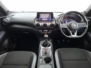 Used Nissan Juke N-Connecta 114 HP (83 kW) 2023 Red SUV