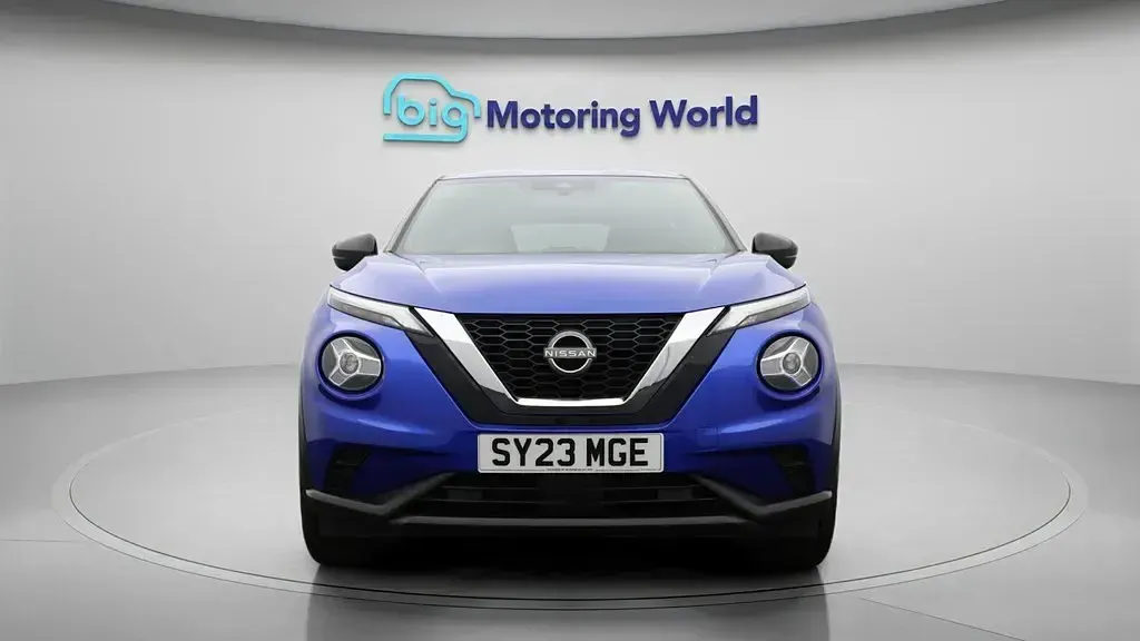 Used Nissan Juke N-Connecta 114 HP (83 kW) 2023 Blue SUV