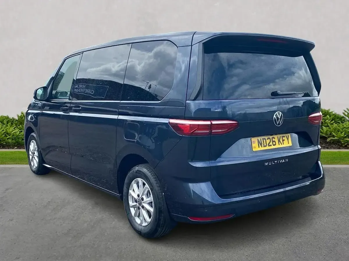Used VW Multivan Life 150 HP (110 kW) 2026 Blue MPV