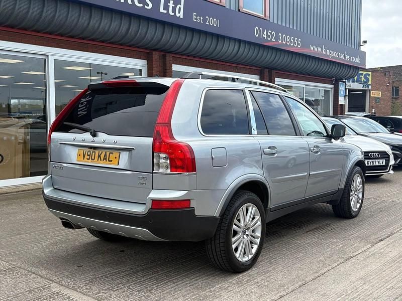 Begagnad Volvo XC90 Executive 200 HK (147 kW) 2011 Silver SUV