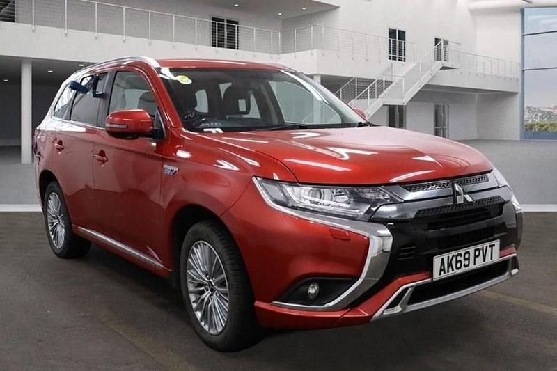 Red Used 2020 Mitsubishi Outlander P-HEV Estate | £14,490 (Fair price) - Image 1/1