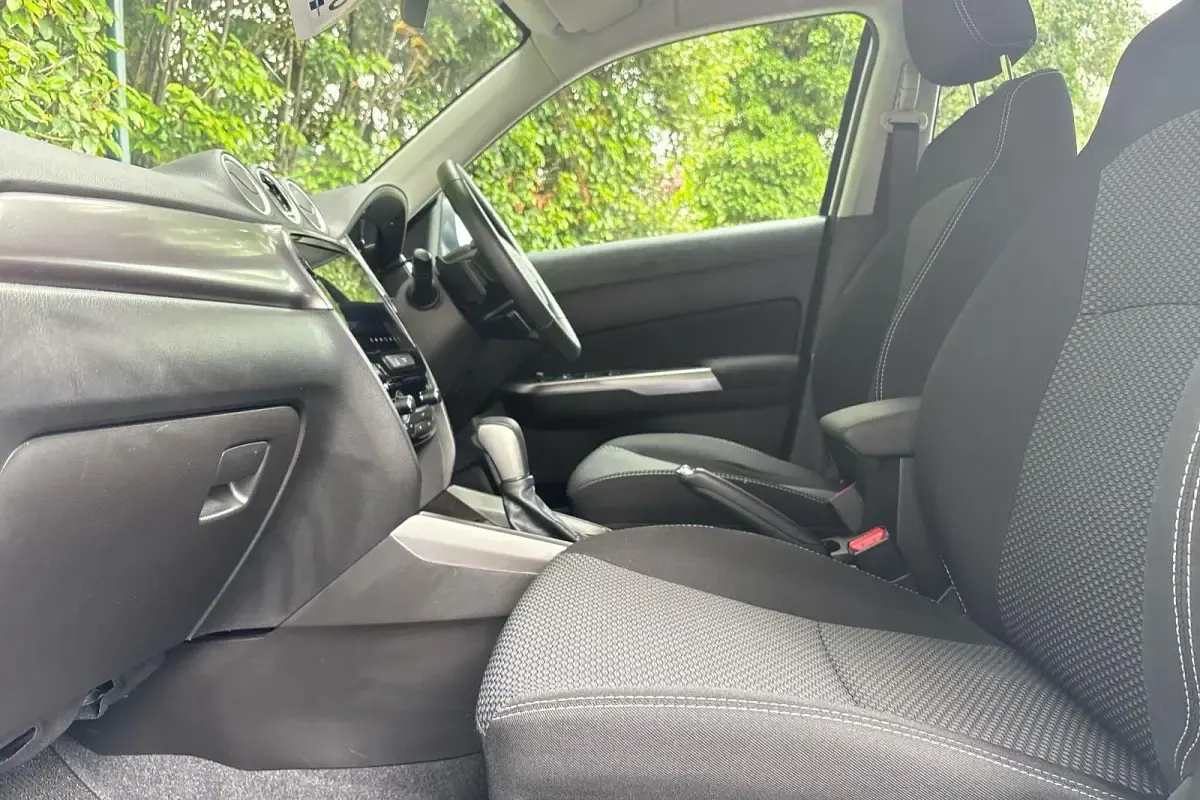 Used Suzuki Vitara 110 HP (80 kW) 2026 White SUV
