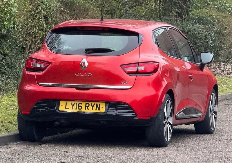 Gebraucht Renault Clio IV Dynamique 90 PS (66 kW) 2016 Rot Kleinwagen
