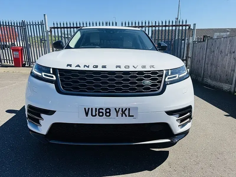 Used Land Rover Range Rover Velar HSE Dynamic 177 HP (130 kW) 2018 White SUV