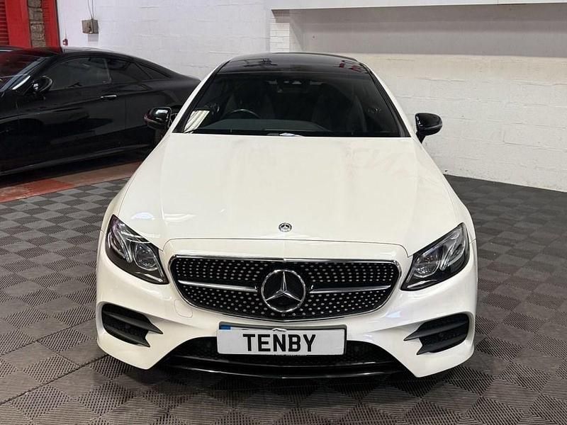 Used Mercedes E300 AMG Line Premium Plus 245 HP (180 kW) 2017 White Coupe