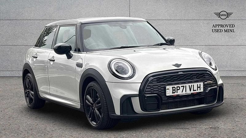 Silver Used 2022 Mini Cooper Hatch Hatchback | £18,670 (Fair price) - Image 1/3