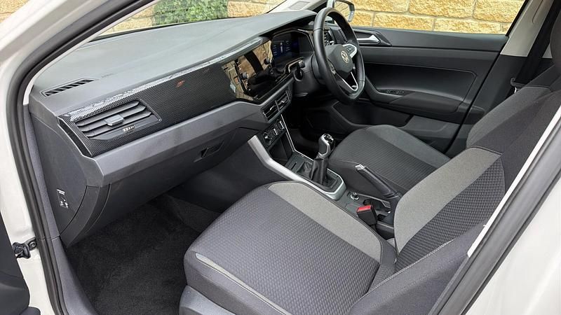 Used VW Polo Life 80 HP (58 kW) 2023 Grey Hatchback