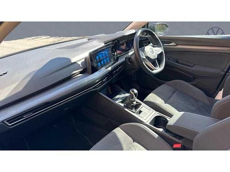 Used VW Golf VIII 130 HP (95 kW) 2021