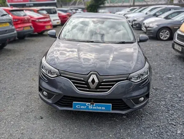 Used Renault Mégane Dynamique 110 HP (80 kW) 2018 Grey Hatchback