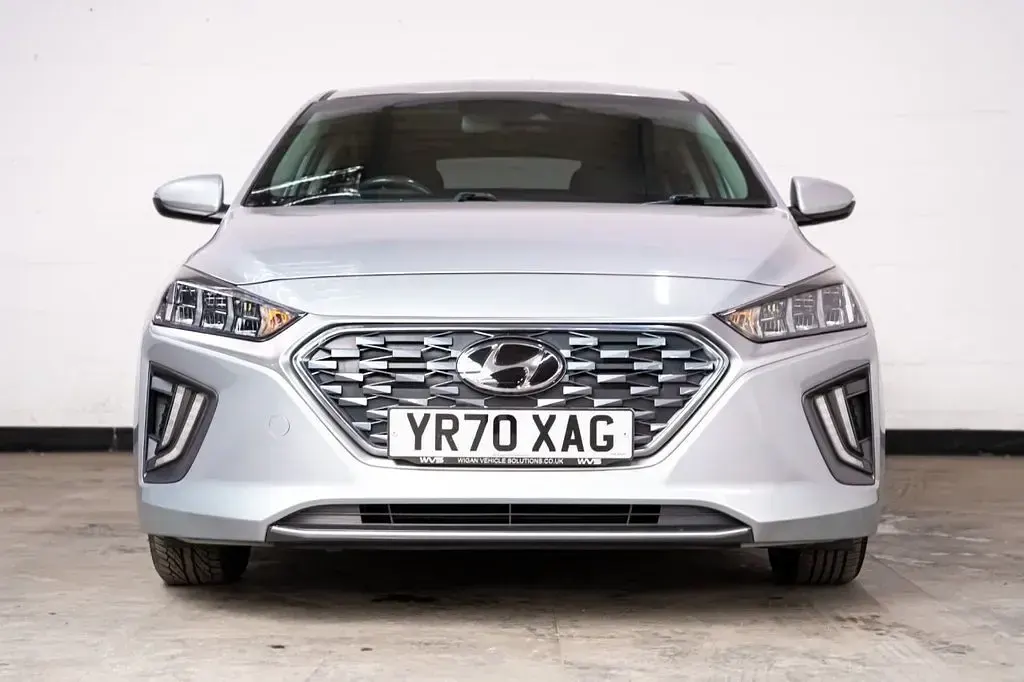 Used Hyundai Ioniq Premium 141 HP (103 kW) 2020 Silver Hatchback