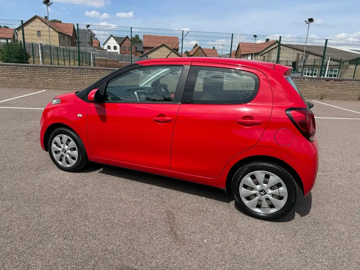 Used Citroën C1 Feel 68 HP (50 kW) 2017 Red Hatchback