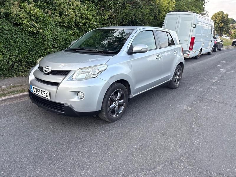 Silver Used 2011 Toyota Urban Cruiser SUV | £1,995 (Fair price) - Image 1/4