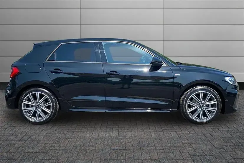 Used Audi A1 S-Line 116 HP (85 kW) 2026 Black SUV