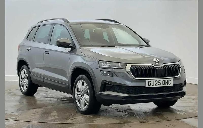 Graphite grey metallic Used 2025 Skoda Karoq SE SUV | £20,395 (Good price) - Image 1/4