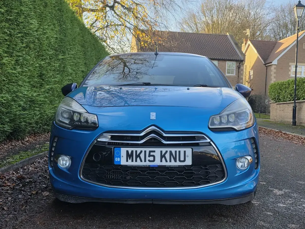 Usado Citroën DS3 Cabriolet 2015 Azul Cabrios
